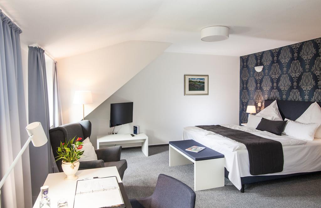 Hofgut Dippelshof Hotel- Und Restaurant Kg Mühltal Habitación foto
